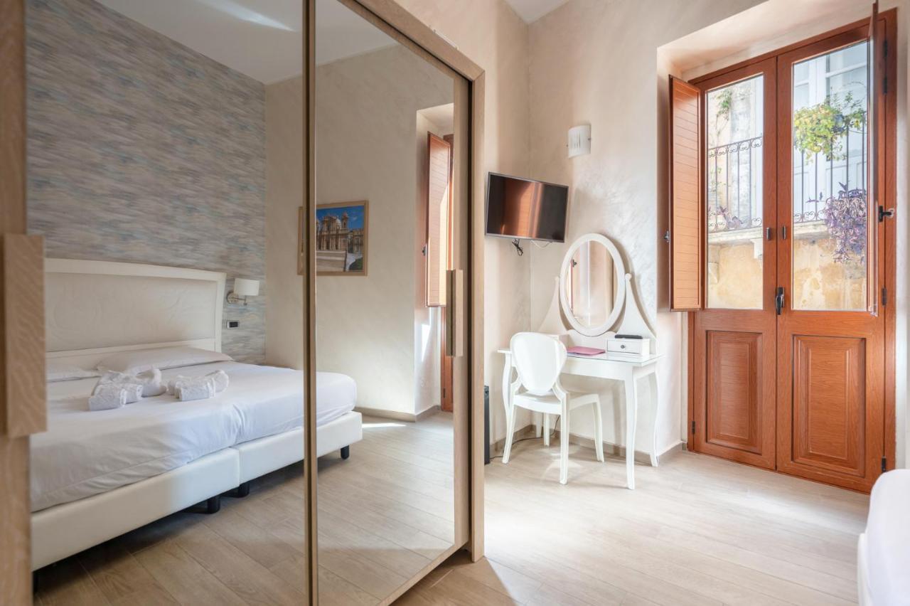 Porta Nazionale Dependance Bed and Breakfast Noto Exteriör bild